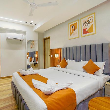 Hotel West Inn Premium Kharar Luaran gambar