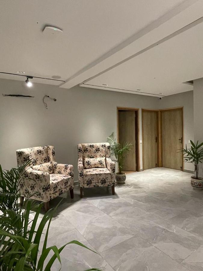 Hotel West Inn Premium Kharar Luaran gambar