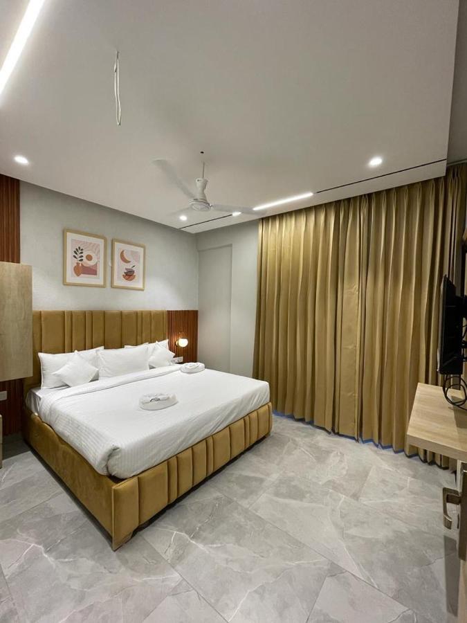 Hotel West Inn Premium Kharar Luaran gambar